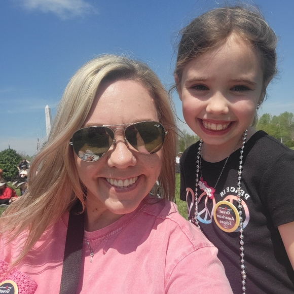 Meet your Posher, Ashley - Picture 2 of 2